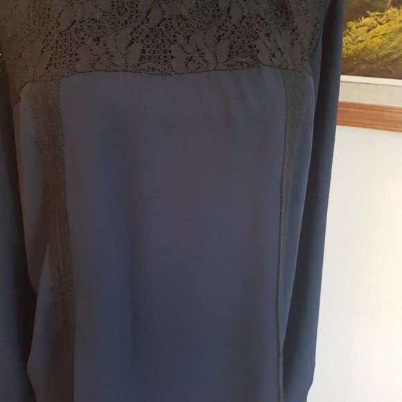 Blouse, Dark navy with a lace motif - Picture 11 of 11